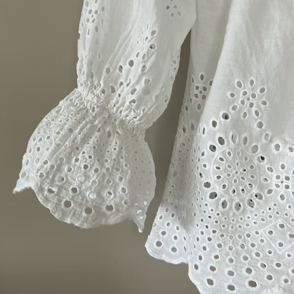 Scandal Italy Off-the-Shoulder Buttercup Eyelet Lace Blouse w Scalloped Hem - Picture 4 of 15